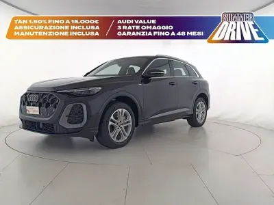 Nuova Audi Q5 S-Line 204 CV (150 kW) 2025 Nero mito metallizzato SUV