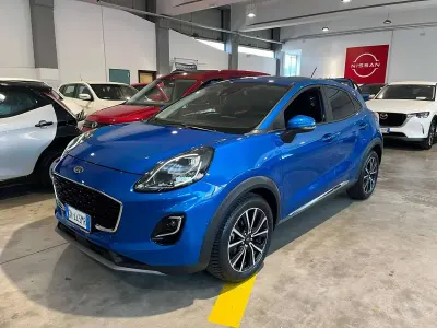Usata Ford Puma Titanium S 125 CV (91 kW) 2023 Desert island blue SUV