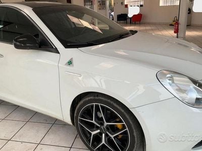Usata Alfa Romeo Giulietta Distinctive 120 CV (88 kW) 2015 Bianco Utilitaria