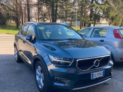 Usata Volvo XC40 Business Edition 163 CV (119 kW) 2020 Blu SUV
