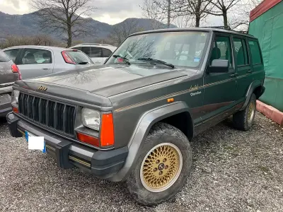 Usata Jeep Cherokee Limited 80 CV (58 kW) 1991 Grigio SUV