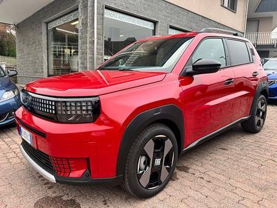 Nuova Fiat Grande Panda La Prima 100 CV (73 kW) 2025 Rosso Utilitaria
