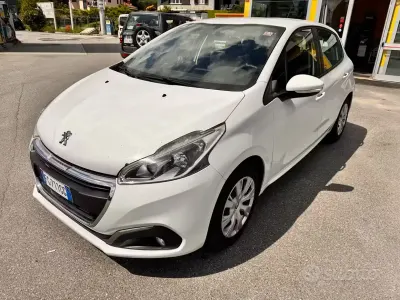 Brugt Peugeot 208 Allure 75 HK (55 kW) 2016 Hvid Hatchback