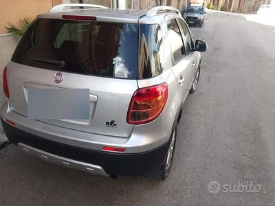 Usata Fiat Sedici 135 CV (99 kW) 2013 Grigio SUV