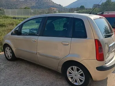 Usata Lancia Musa 90 CV (66 kW) 2004 Monovolume
