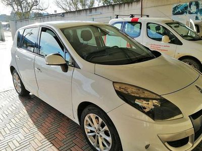 Usata Renault Scénic III 110 CV (80 kW) 2009 Bianco Monovolume