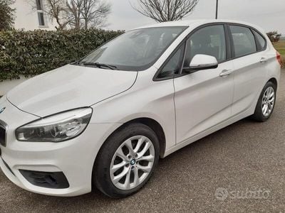 Usata BMW 216 Active Tourer Advantage 116 CV (85 kW) 2017 Bianco Monovolume