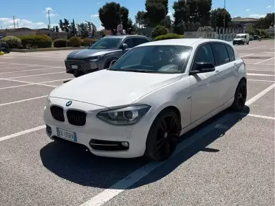 Usata BMW 120 184 CV (135 kW) 2011 Bianco Utilitaria