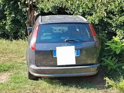 Usata Ford Focus 100 CV (73 kW) 2007 Verde Station wagon