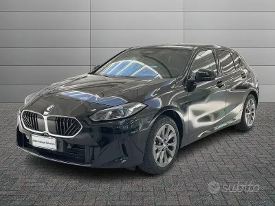 Usata BMW 118 Shadowline 150 CV (110 kW) 2025 Nero Utilitaria