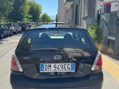 Usata Kia Rio 97 CV (71 kW) 2008 Nero Berlina