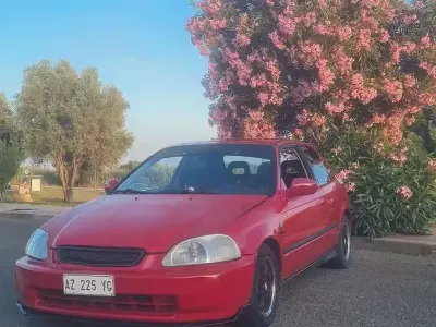 Usata Honda Civic 90 CV (66 kW) 1997 Rosso Coupé
