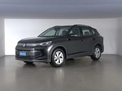 Usata VW Tiguan Life 150 CV (110 kW) 2025 Grenadill black metallizzato SUV