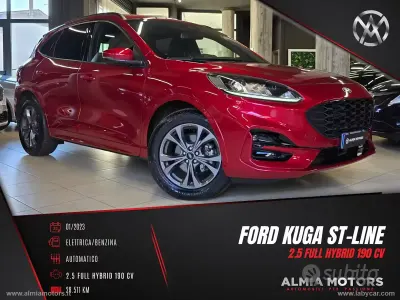 Usata Ford Kuga ST-Line 152 CV (111 kW) 2023 Rosso SUV