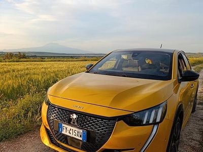 Usata Peugeot 208 GT-line 131 CV (96 kW) 2019 Giallo Utilitaria