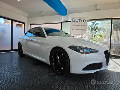 Usata Alfa Romeo Giulia Business 150 CV (110 kW) 2017 Bianco Berlina
