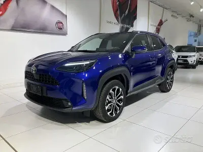 Nuova Toyota Yaris Cross Trend 130 CV (95 kW) 2026 Blu SUV