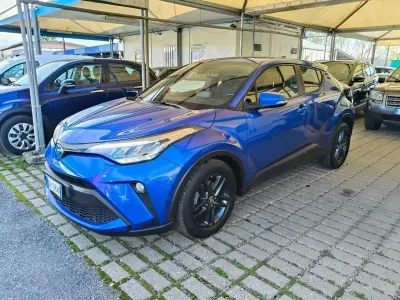 Usata Toyota C-HR Business Edition 98 CV (72 kW) 2020 Blu/azzurro SUV