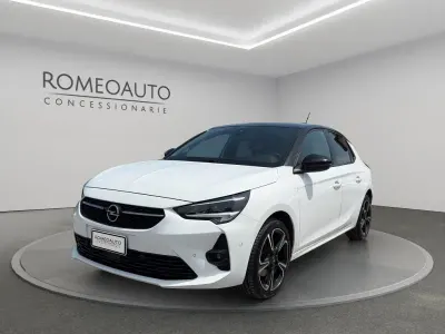 Usata Opel Corsa GS Line 101 CV (74 kW) 2021 Bianco Utilitaria