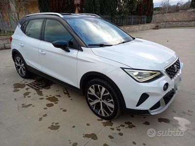 Usata Seat Arona Xperience 110 CV (80 kW) 2023 Bianco SUV