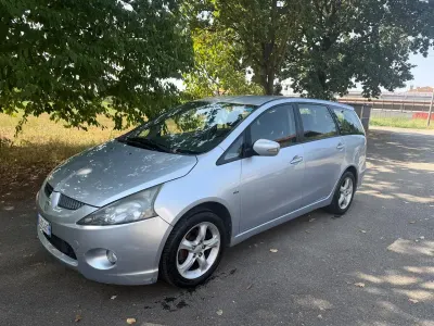 Usata Mitsubishi Grandis Invite 135 CV (99 kW) 2008 Argento Monovolume
