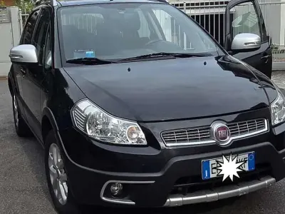 Usata Fiat Sedici Emotion 120 CV (88 kW) 2012 Nero SUV