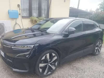 Brugt Renault Mégane Equilibre 55 kW (75 HK) 2023 Sort Sedan