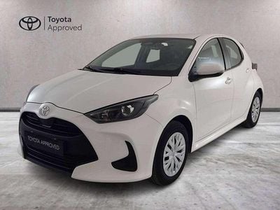 Usata Toyota Yaris Hybrid 92 CV (67 kW) 2025 Bianco Berlina