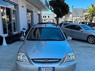 Usata Kia Rio EX 97 CV (71 kW) 2006 Argento Berlina