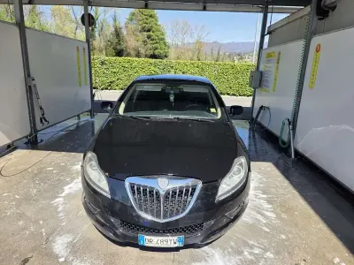 Begagnad Lancia Delta 120 HK (88 kW) 2008 Halvkombi