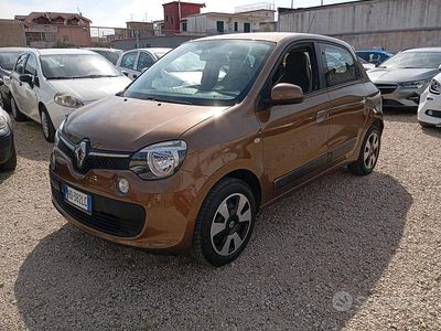 Usata Renault Twingo 90 CV (66 kW) 2016 Marrone Utilitaria