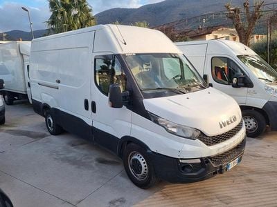 Usata Iveco Daily 130 CV (95 kW) 2016 Bianco Berlina