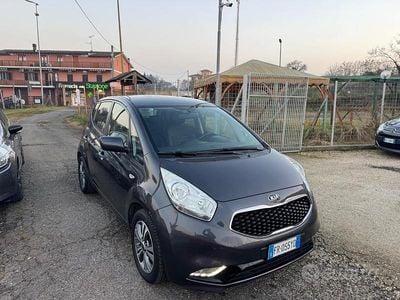 Usata Kia Venga 90 CV (66 kW) 2018 Marrone Utilitaria