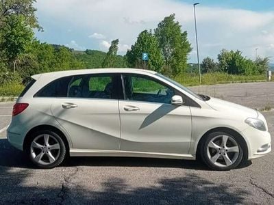 Mercedes B180