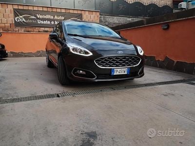 Usata Ford Fiesta Vignale 100 CV (73 kW) 2018 Grigio Utilitaria