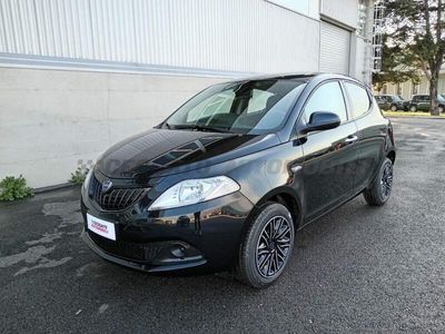 usata Lancia Ypsilon NEW My23 1.0 Firefly 70 CvStart&Stop Hybrid Silve