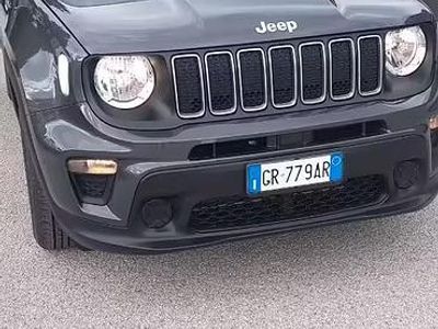 Begagnad Jeep Renegade Longitude 120 HK (88 kW) 2023 SUV