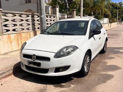 Usata Fiat Bravo 105 CV (77 kW) 2012 Bianco Utilitaria