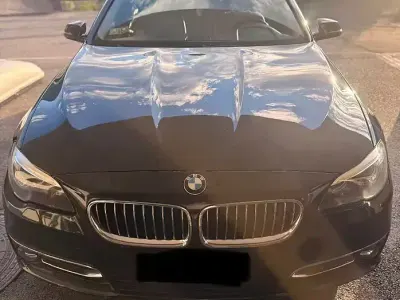 Usata BMW 520 Luxury Line 190 CV (139 kW) 2014 Nero Station wagon