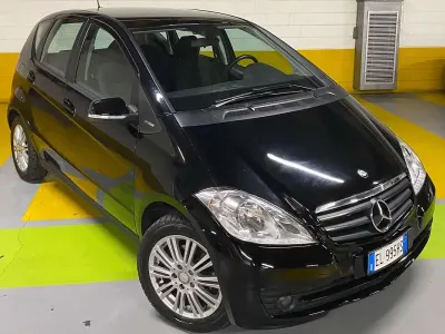 Usata Mercedes A160 SE 95 CV (69 kW) 2012 Nero Utilitaria