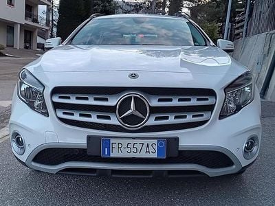 Usata Mercedes GLA200 136 CV (100 kW) 2018 Bianco SUV