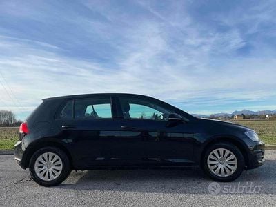 Używany VW Golf VII 85 KM (62 kW) 2014 Czarny Sedan/Limuzyna