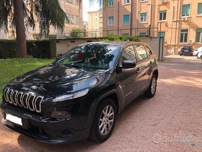 Usata Jeep Cherokee Sport 150 CV (110 kW) 2016 Nero SUV