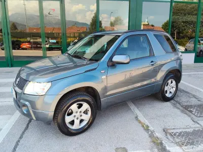 Usata Suzuki Grand Vitara 129 CV (94 kW) 2007 Grigio SUV