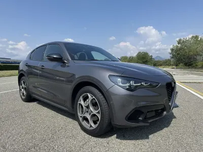 Usata Alfa Romeo Stelvio Sprint 160 CV (117 kW) 2023 Grigio SUV