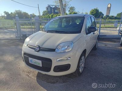 Usata Fiat Panda Easy 85 CV (62 kW) 2017 Beige Utilitaria