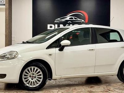 Usata Fiat Grande Punto 75 CV (55 kW) 2008 Bianco Utilitaria