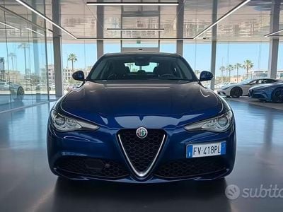 Begagnad Alfa Romeo Giulia Executive 190 HK (139 kW) 2019 Blå Sedan