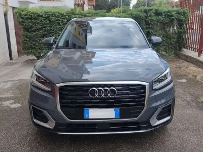 Usata Audi Q2 Sport 116 CV (85 kW) 2017 Grigio SUV