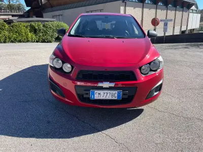 Usata Chevrolet Aveo 69 CV (50 kW) 2012 Rosso Berlina